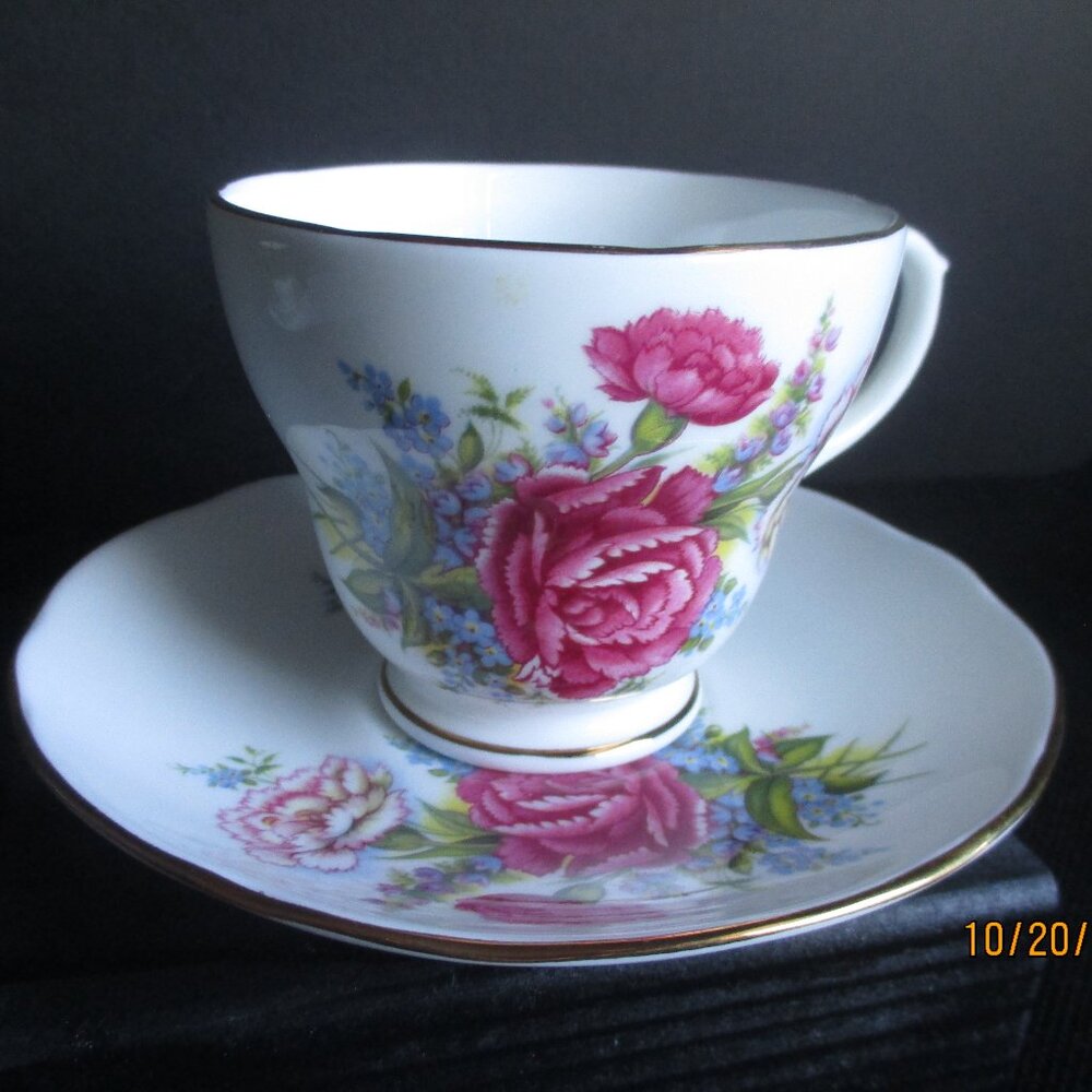 Royal Ascot Bone China Teacup & Saucer/England